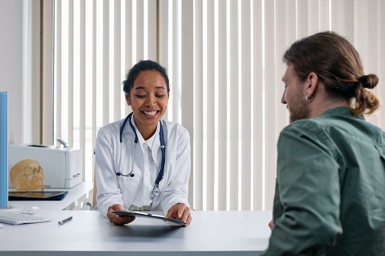 What's the Difference Between a Dietitian and a Nutritionist?