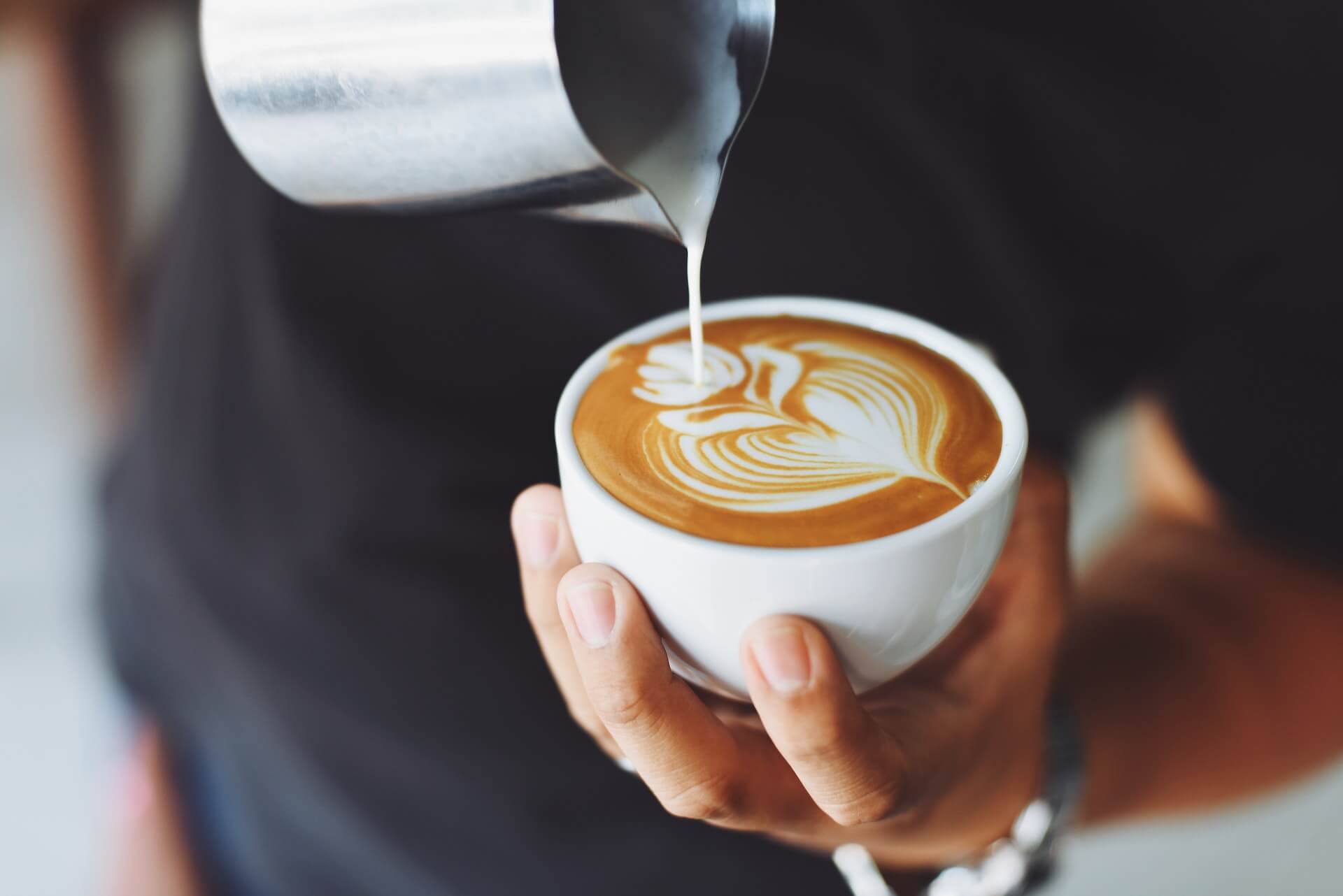 8 of the Best Keto Coffee Creamers Brands, According to Dietitians