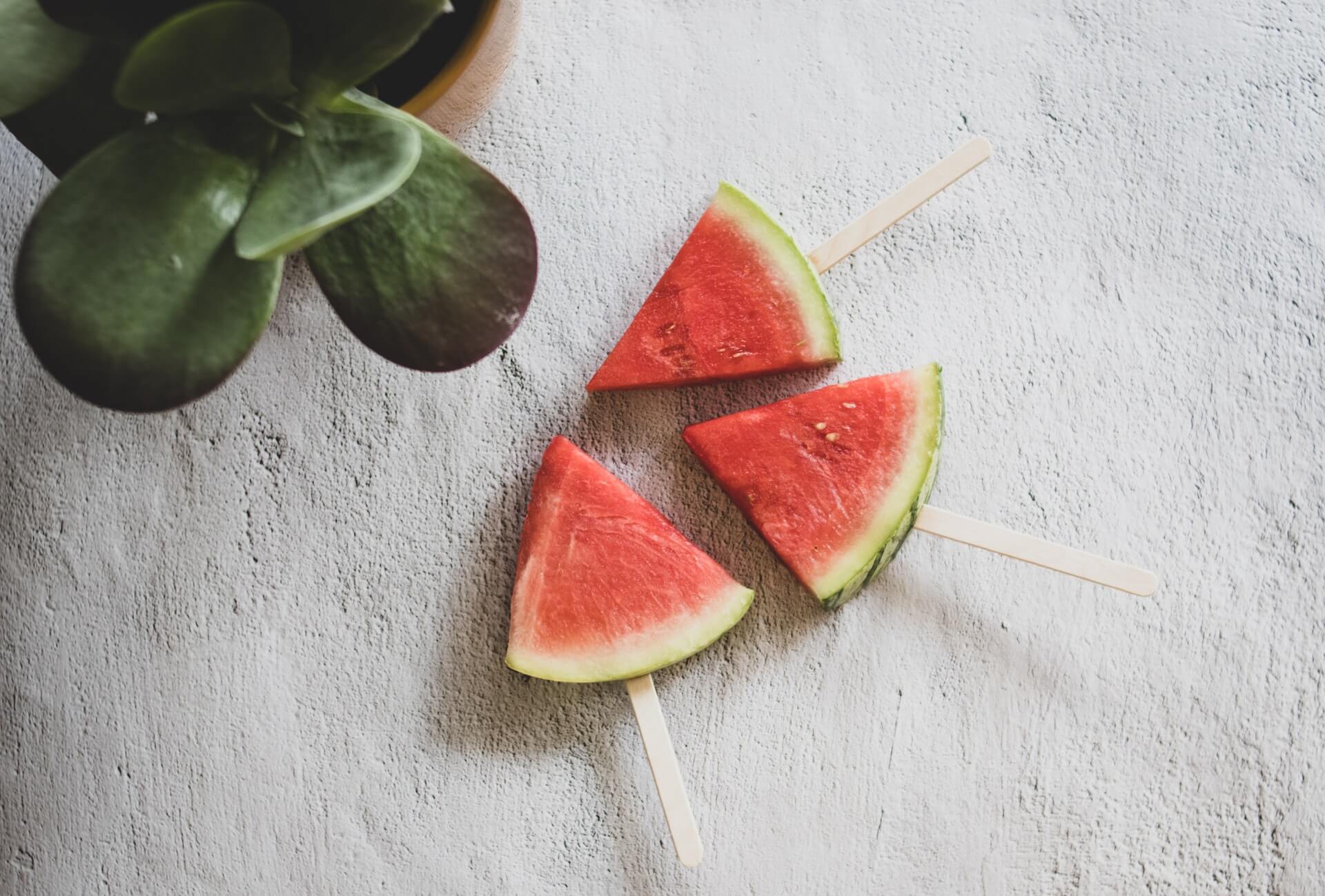 What Foods And Drinks Are Best to Eat And What to Limit on an Intermittent Fasting Diet?
