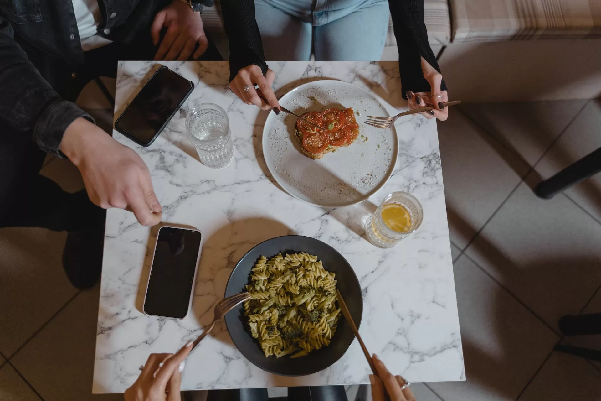 Do You Need Carbs to Thrive? Here's What a Dietitian Has to Say