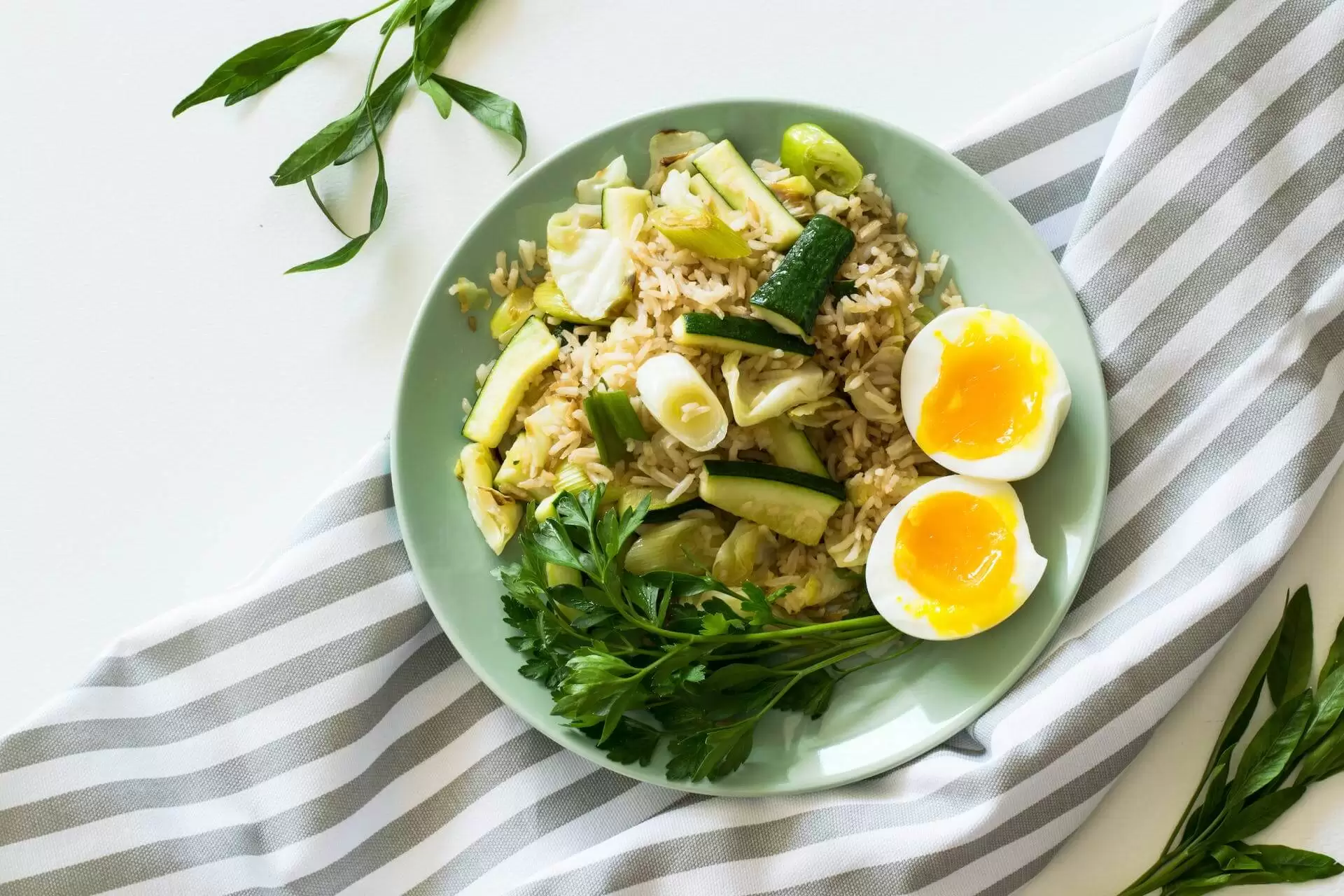 What Is the Slow-Carb Diet? A Beginner's Guide, Benefits, Complete Food List