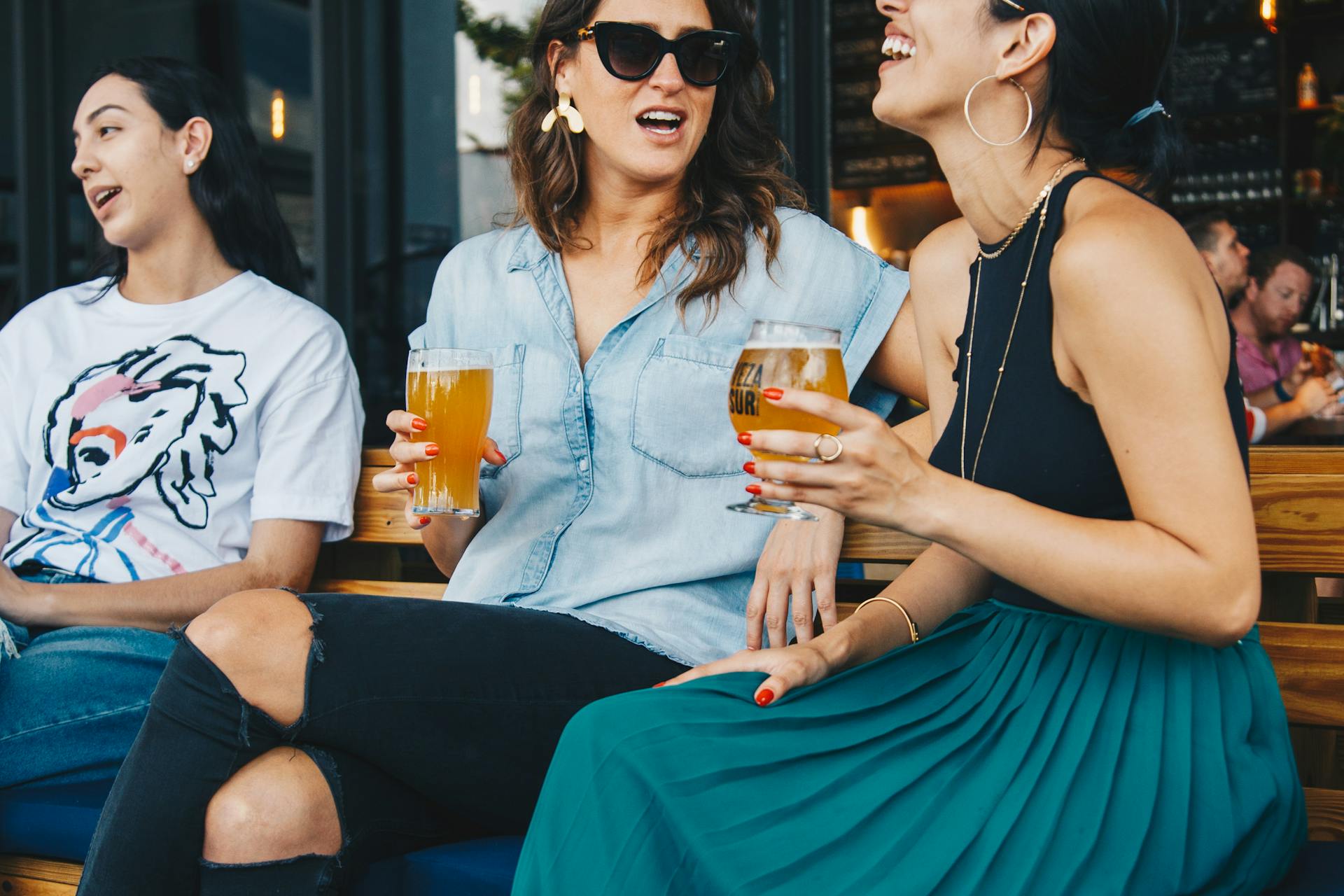 Can You Drink Alcohol on a Low-Carb Diet?