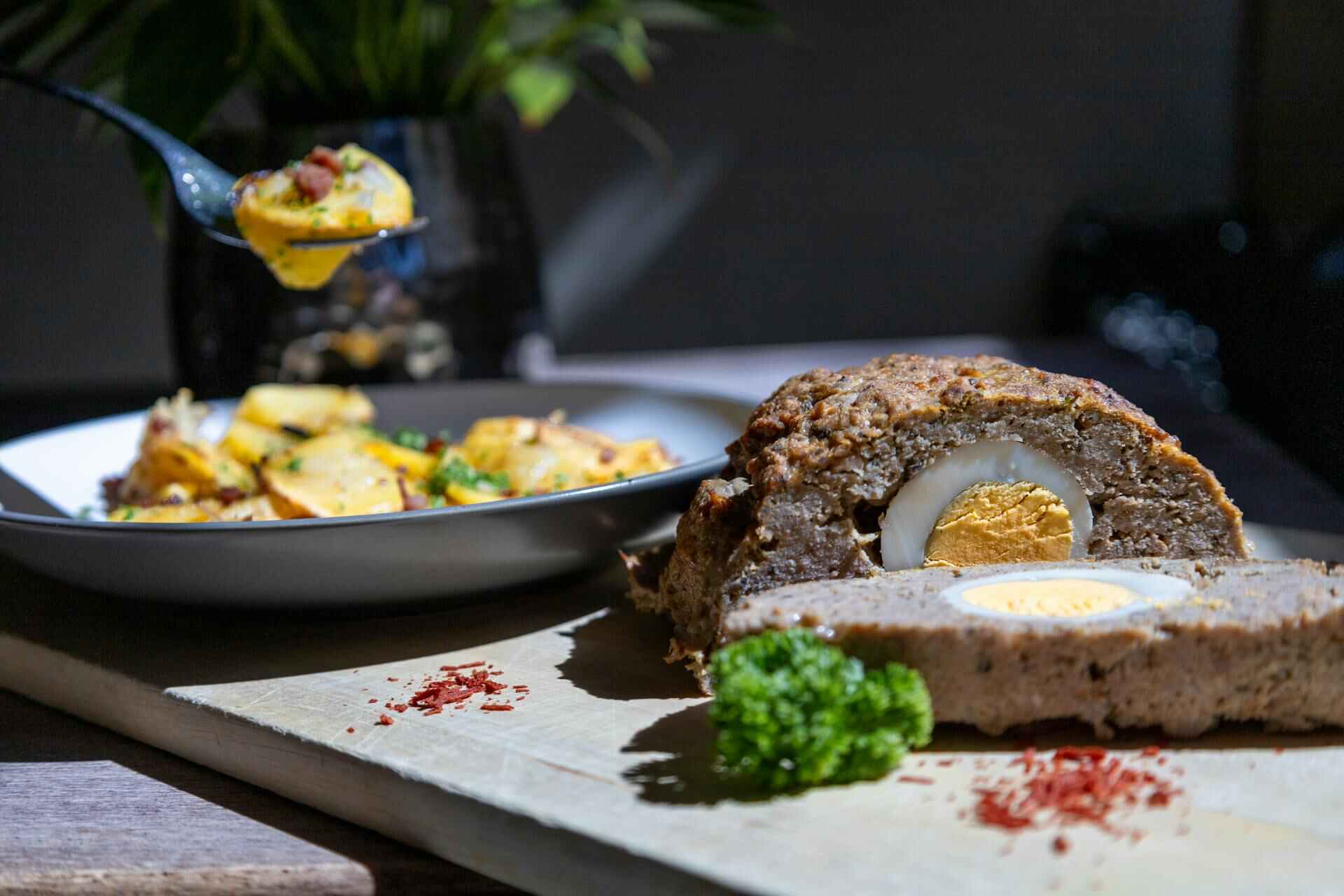 Low Carb Diet vs Carnivore Diet: The Ultimate Comparative Guide for Better Health