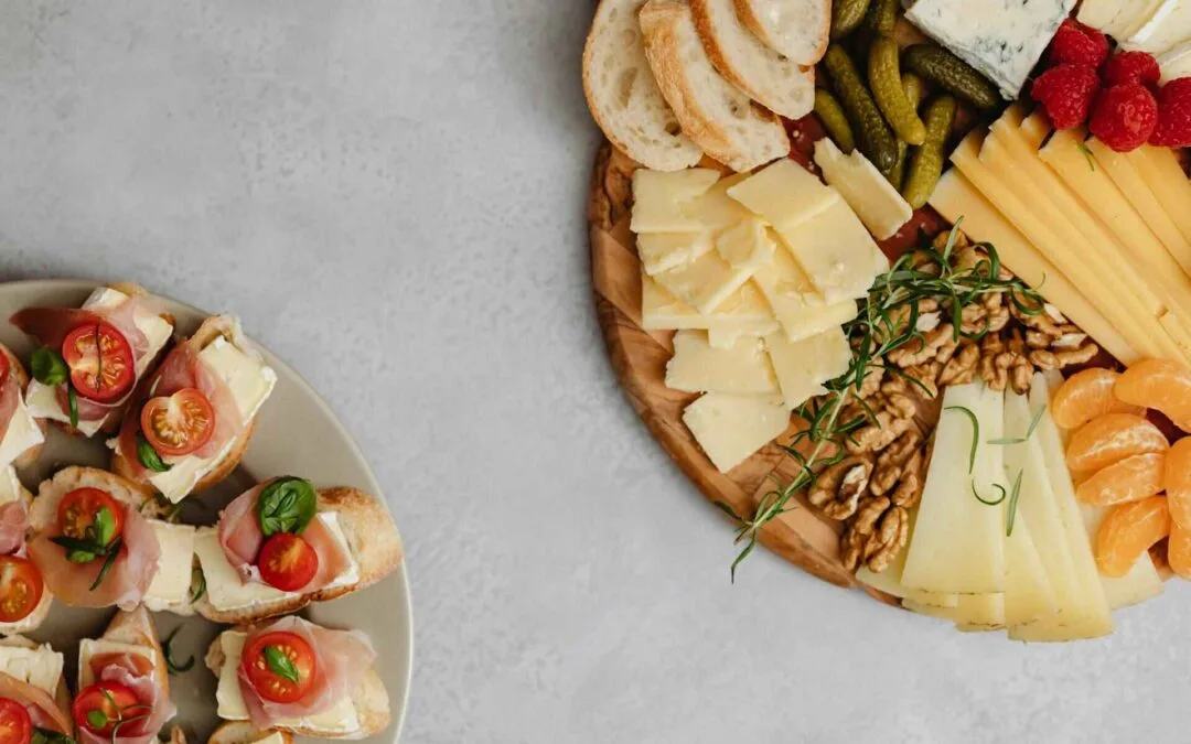 30 Keto-Friendly Low-Carb Snacks (Fat-Forward & Portable)