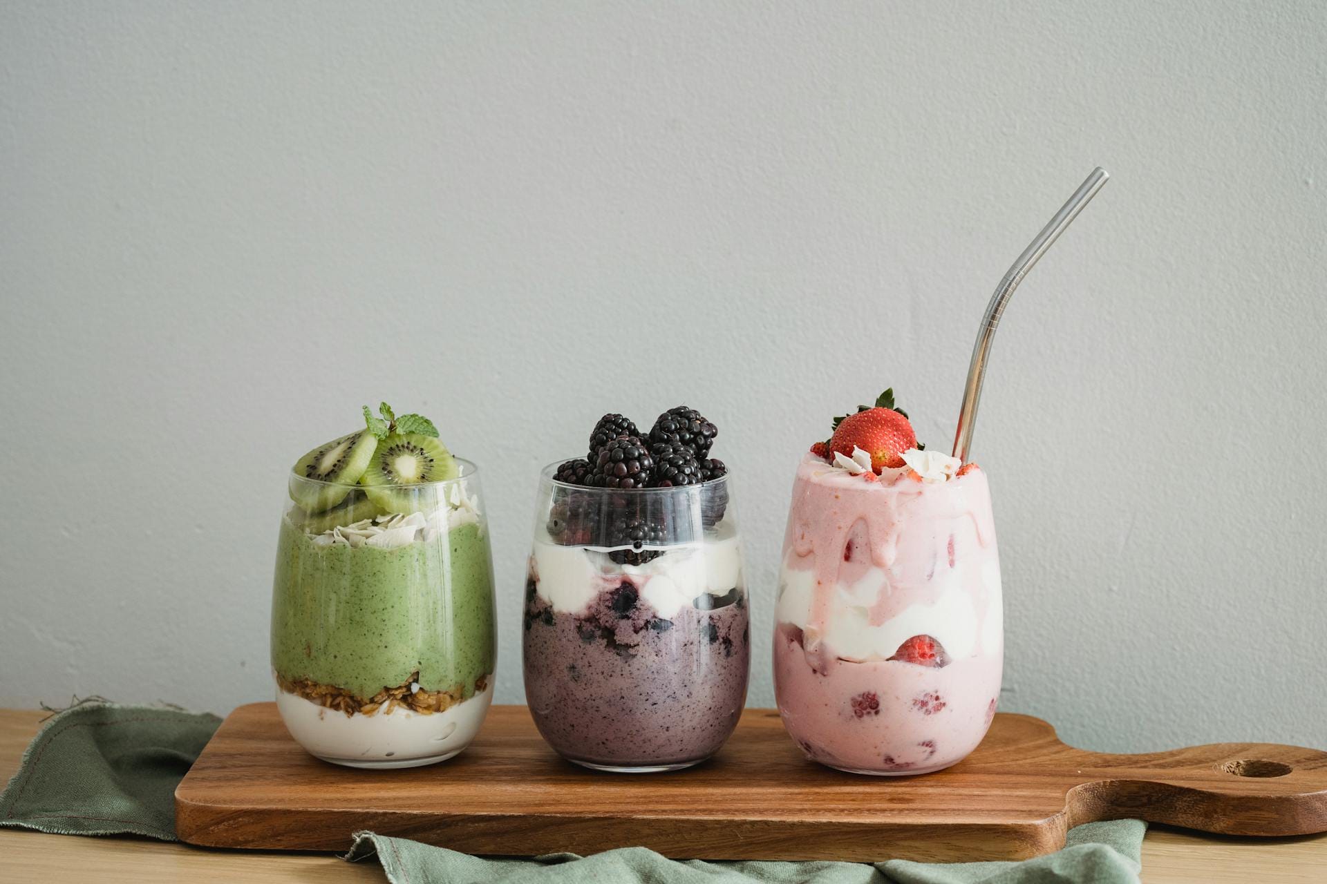 Keto Drinks & Smoothies: Low-Carb Recipes, Meal Shakes & Electrolyte Drinks