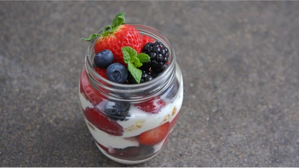 Greek Yogurt Berry Parfait